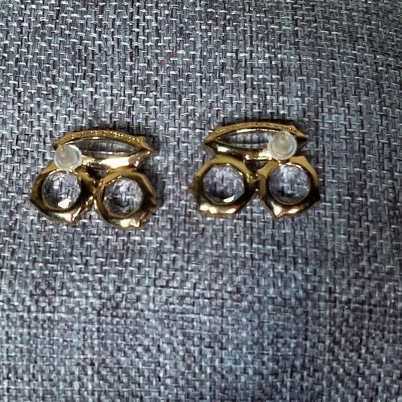 Kate Spade 3 Stone 14K Gold Filed Studs - Picture 6 of 9